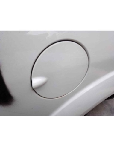 TAPA EXTERIOR COMBUSTIBLE FORD FOCUS BERLINA...