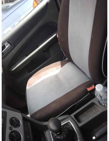 ASIENTO DELANTERO DERECHO FORD FOCUS BERLINA...