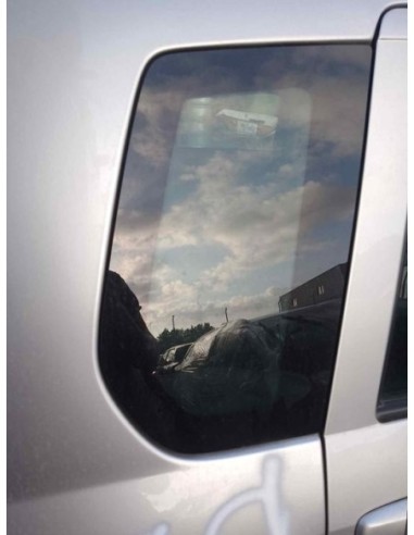 LUNA CUSTODIA TRASERA DERECHA MAZDA 2 BERLINA...