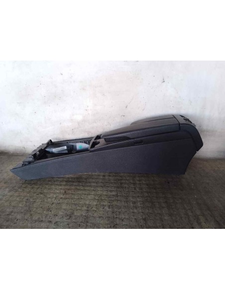 APOYABRAZOS CENTRAL MERCEDES-BENZ CLASE C (BM 204) BERLINA - 200014