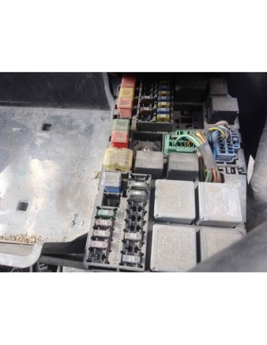 CAJA RELES / FUSIBLES FORD MONDEO BERLINA (GE)...
