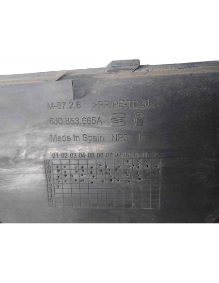 REJILLA PARAGOLPES IZQUIERDA SEAT IBIZA BERLINA (6J5) - 188161