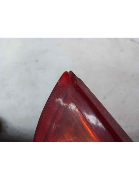 PILOTO TRASERO IZQUIERDO FORD FOCUS BERLINA (CAK) - 211948