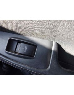 MANDO ELEVALUNAS TRASERO DERECHO TOYOTA AVENSIS BERLINA...