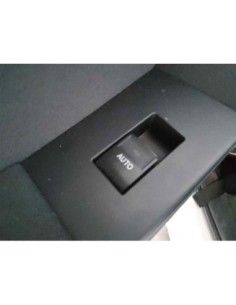 MANDO ELEVALUNAS TRASERO IZQUIERDO TOYOTA AURIS (E18) -...