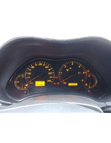 CUADRO INSTRUMENTOS TOYOTA AVENSIS BERLINA...