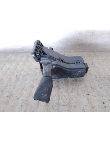 CAJA RELES / FUSIBLES TOYOTA AVENSIS BERLINA...