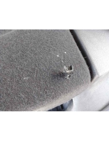 BANDEJA TRASERA VOLKSWAGEN GOLF IV BERLINA...