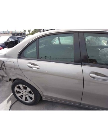 PUERTA TRASERA DERECHA MERCEDES-BENZ CLASE C...