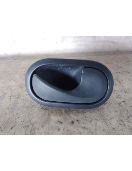 MANETA INTERIOR DELANTERA DERECHA RENAULT MASTER III CAMIÓN/CHASIS - 234762