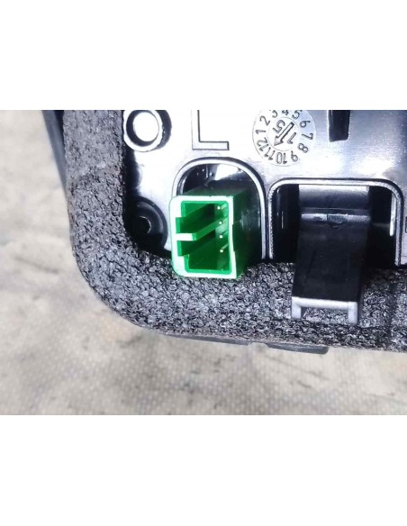 PILOTO TRASERO IZQUIERDO INTERIOR LAND ROVER DISCOVERY SPORT - 231226