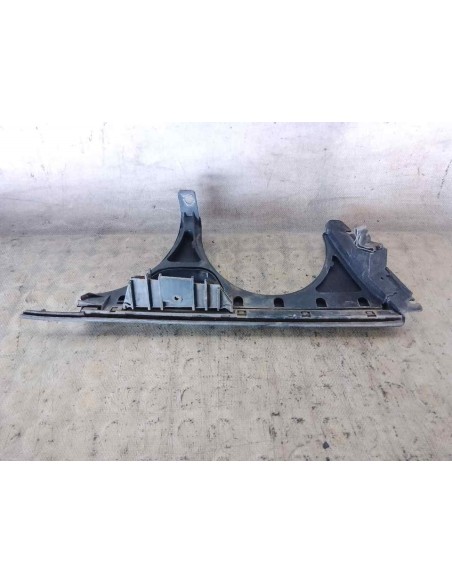 MOLDURA MERCEDES-BENZ CLASE E (BM 210) BERLINA - 189748