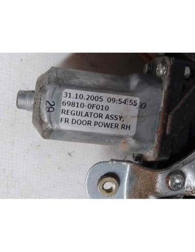 ELEVALUNAS DELANTERO DERECHO TOYOTA COROLLA...