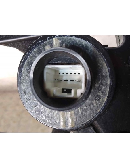 CERRADURA PUERTA TRASERA IZQUIERDA TOYOTA AVENSIS BERLINA (T25) - 194958