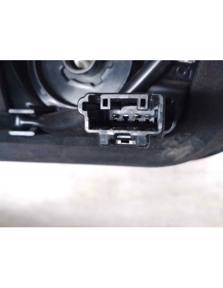 PILOTO TRASERO DERECHO INTERIOR TOYOTA YARIS (XP13) - 195707