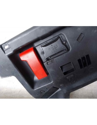 MOLDURA MERCEDES-BENZ CLASE C (BM 203)...