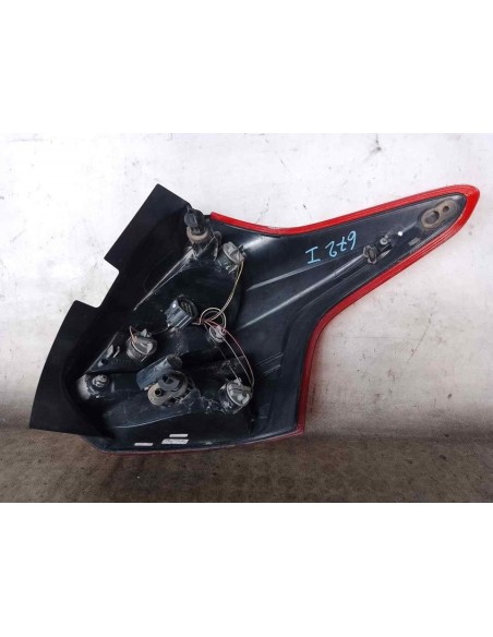 PILOTO TRASERO IZQUIERDO FORD FOCUS BERLINA (CB8) - 201017