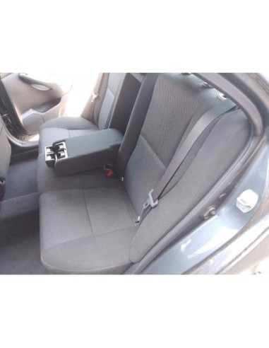 ASIENTOS TRASEROS TOYOTA AVENSIS BERLINA (T25)...