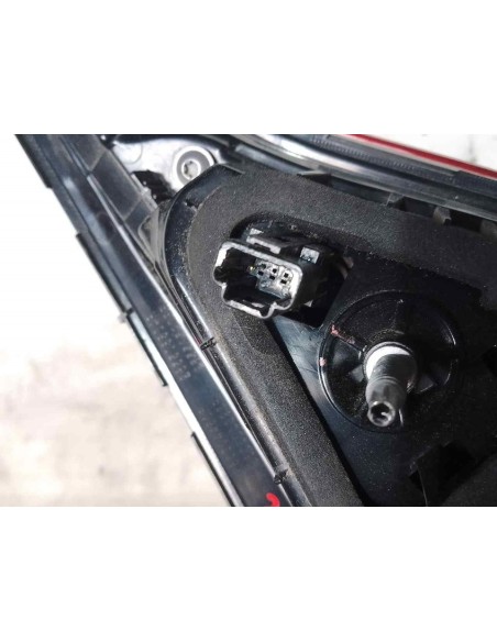 PILOTO TRASERO DERECHO INTERIOR RENAULT CLIO V - 204643