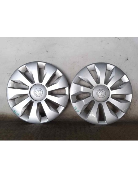 TAPACUBOS SKODA FABIA (PJ3) - 205164
