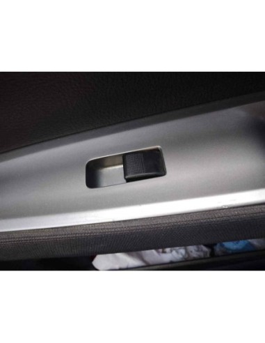 MANDO ELEVALUNAS DELANTERO DERECHO MAZDA 2...