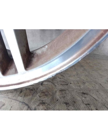 LLANTA FORD FOCUS BERLINA (CAP) - 208773