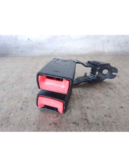 ENGANCHE CINTURON TRASERO CENTRAL FORD MONDEO BERLINA (GE) - 211870