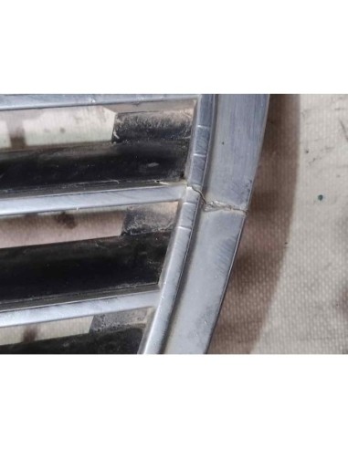 REJILLA DELANTERA MERCEDES-BENZ CLASE E (BM...