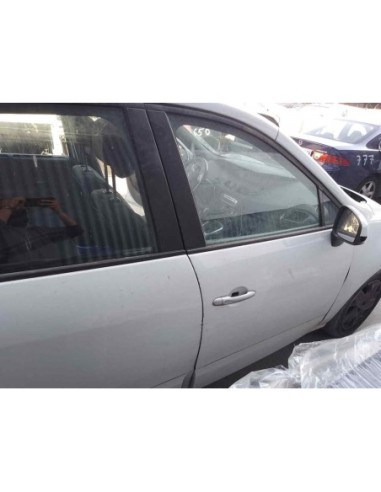 PUERTA DELANTERA DERECHA RENAULT SCENIC III...