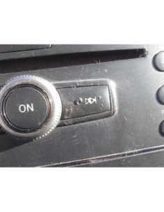 SISTEMA AUDIO / RADIO CD MERCEDES-BENZ CLASE C (BM 204)... 2
