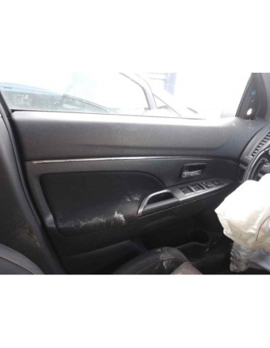 GUARNECIDO PUERTA DELANTERA IZQUIERDA...