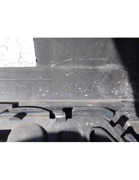 PARAGOLPES TRASERO PEUGEOT 3008 - 207211