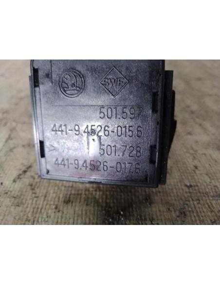 MANDO LUCES SKODA FELICIA BERLINA (791) - 217365