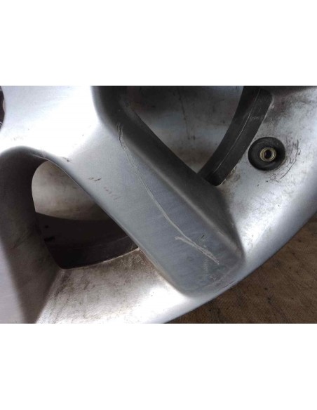 LLANTA TOYOTA AVENSIS BERLINA (T25) - 200547