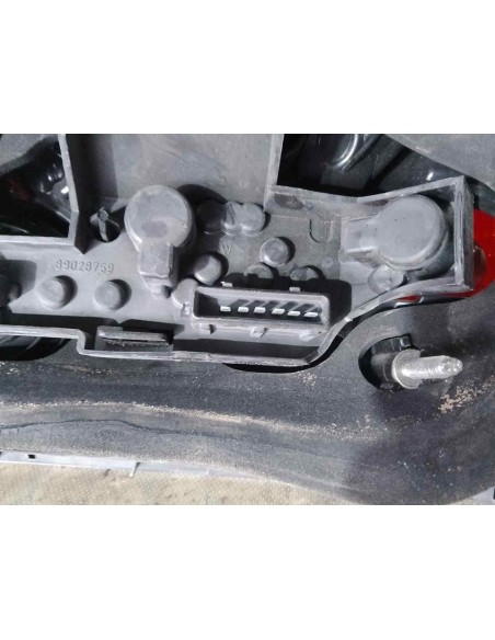 PILOTO TRASERO IZQUIERDO TOYOTA AVENSIS BERLINA (T25) - 201906