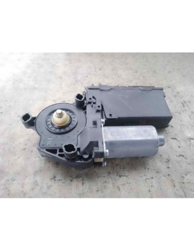 MOTOR ELEVALUNAS DELANTERO DERECHO AUDI A4...