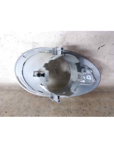 MOLDURA ANTINIEBLA DERECHA PEUGEOT PARTNER FURGÓN - 232114