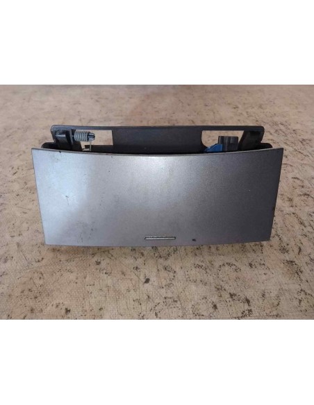 CENICERO PEUGEOT 407 - 233374