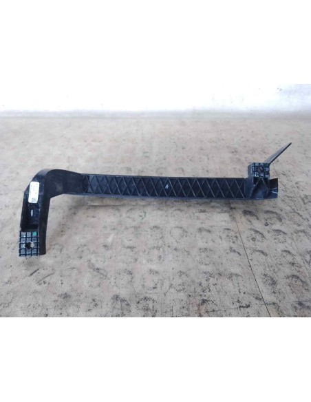 SOPORTE / GUIA PUERTA CORREDERA FORD KA+ (CDU) - 230036