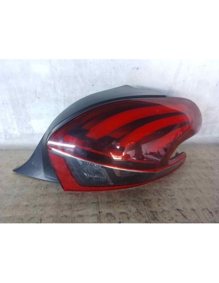 PILOTO TRASERO DERECHO PEUGEOT 208 - 231068