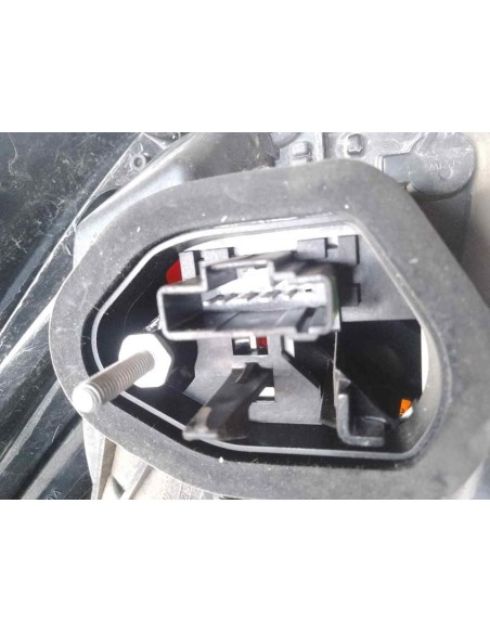 PILOTO TRASERO DERECHO PEUGEOT 208 - 231068