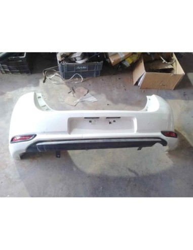 PARAGOLPES TRASERO TOYOTA AURIS (E18) - 194821