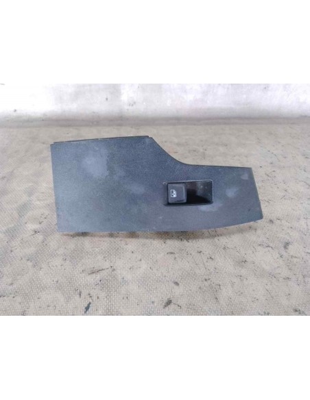 MANDO ELEVALUNAS DELANTERO DERECHO SEAT ARONA (KJ) - 227162