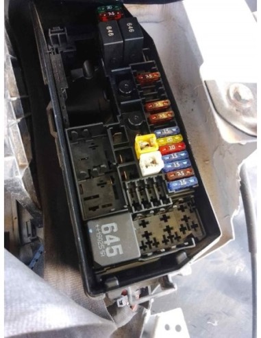 CAJA RELES / FUSIBLES SEAT ARONA (KJ) - 239237