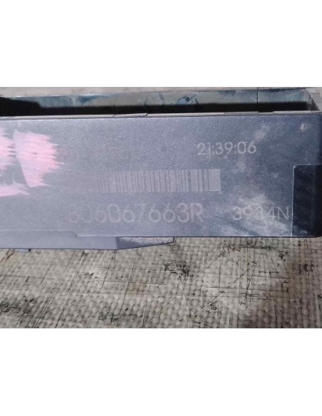 SOPORTE MANETA EXTERIOR DELANTERA DERECHA RENAULT MEGANE IV SPORT TOURER - 216936