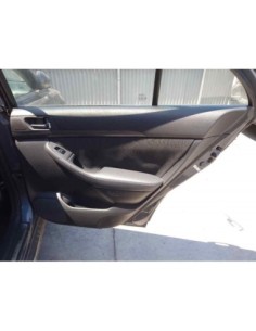 GUARNECIDO PUERTA TRASERA DERECHA TOYOTA AVENSIS BERLINA...