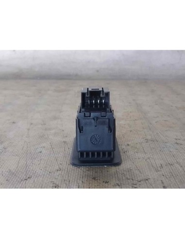 MANDO ELEVALUNAS DELANTERO DERECHO VOLKSWAGEN...