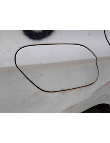 TAPA EXTERIOR COMBUSTIBLE VOLKSWAGEN GOLF...