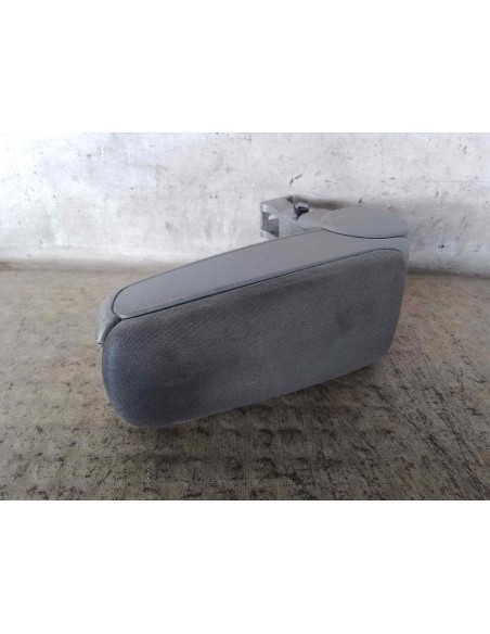 APOYABRAZOS CENTRAL AUDI A4 BERLINA (8E) - 239354