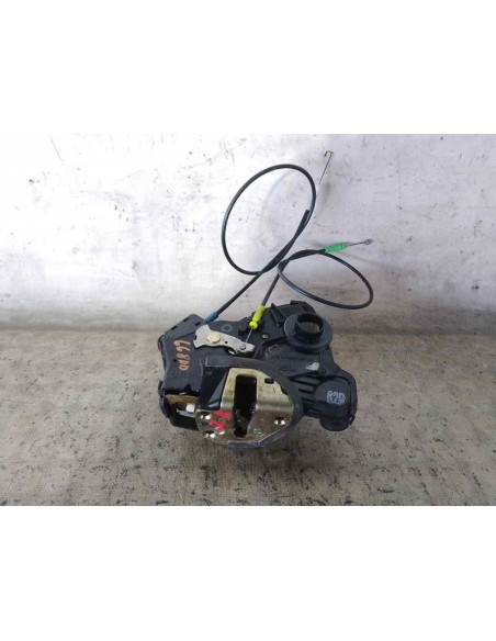 CERRADURA PUERTA DELANTERA DERECHA TOYOTA AVENSIS BERLINA (T25) - 200339